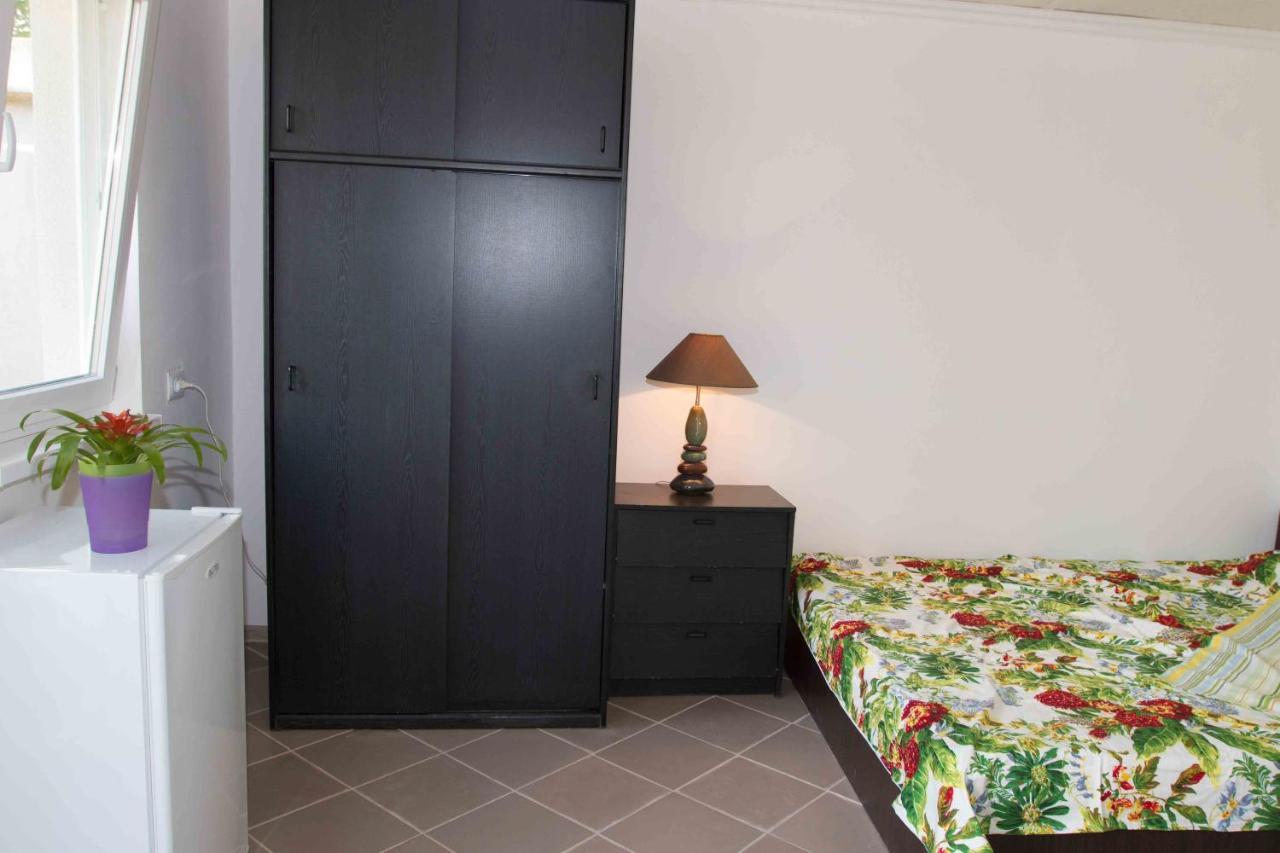 Ekonom-Domik Hotel Odessa Luaran gambar